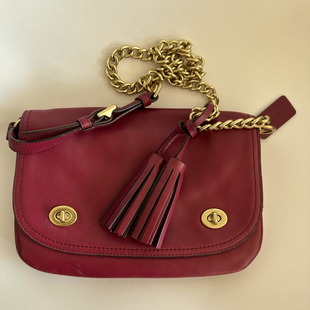 Pre-loved Coach Double Turnlock Leather Crossbody in Burgundy